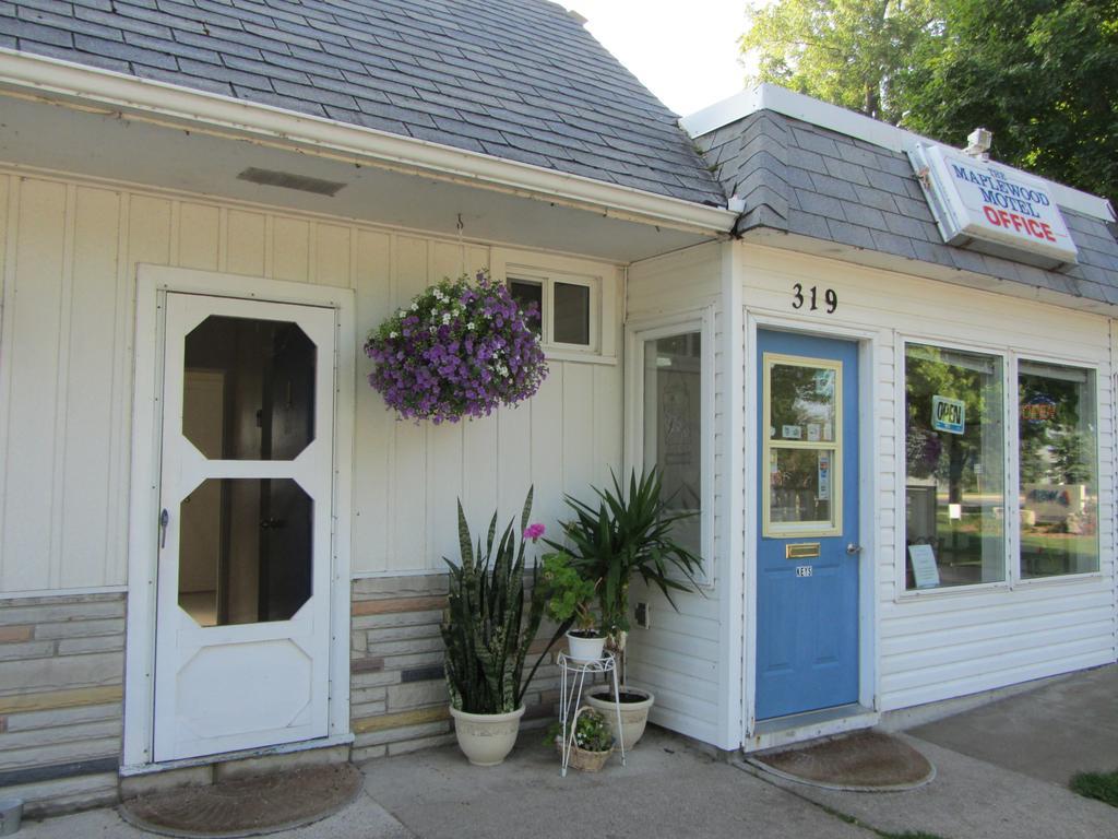 The Maplewood Motel Port Elgin Bagian luar foto